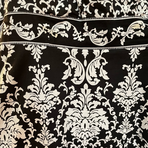 Dress -AGB dress - Picture 3 of 3